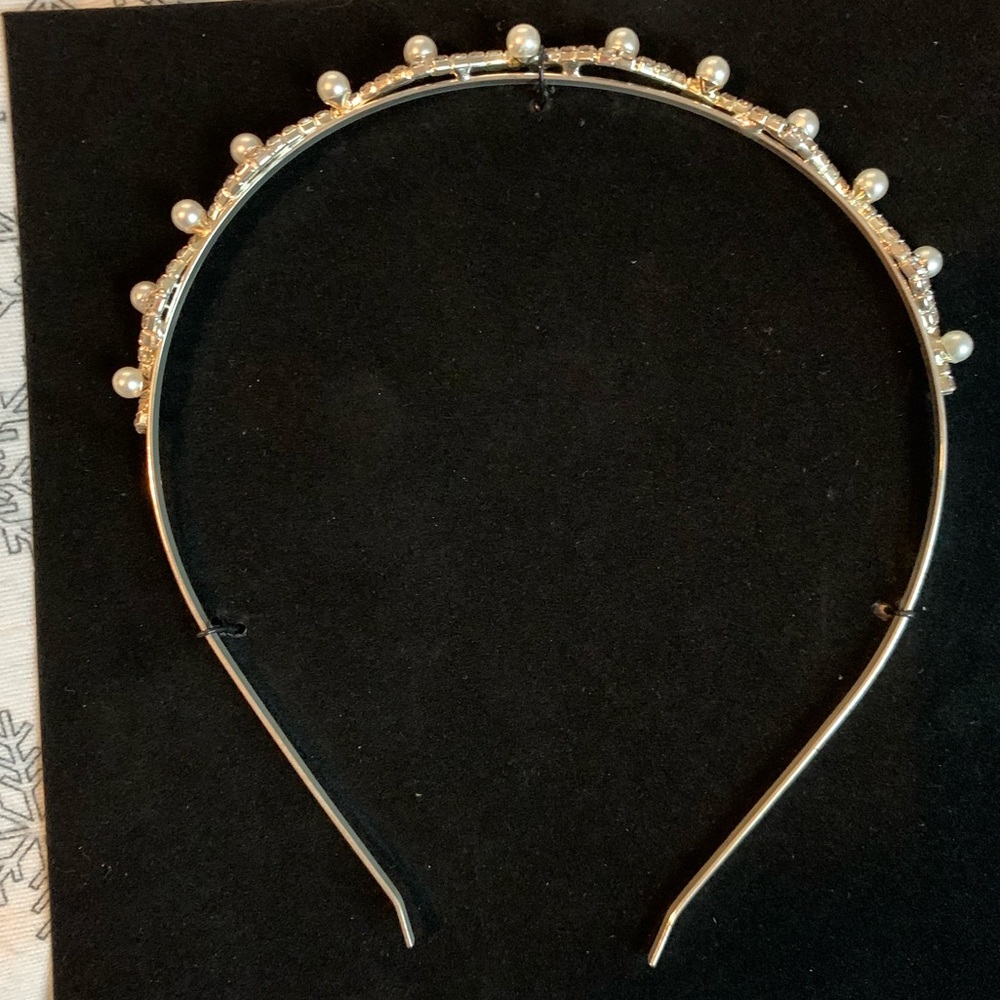 Brand new pearl rhinestone headband